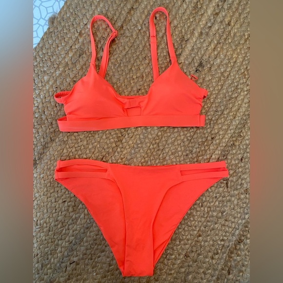 TiniBikini Bright Coral Orange Cut Out Bikini Size L - Picture 1 of 6